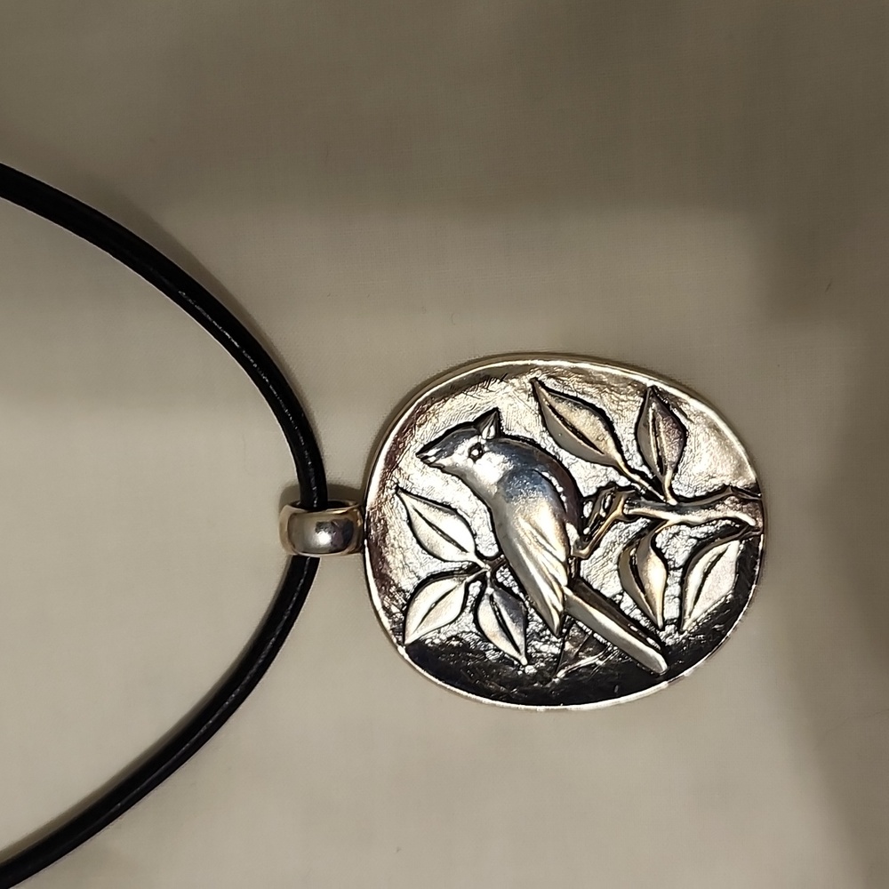 James Avery Retired Cardinal Pendant On James Avery 16" Leather Cord. - Picture 2 of 5